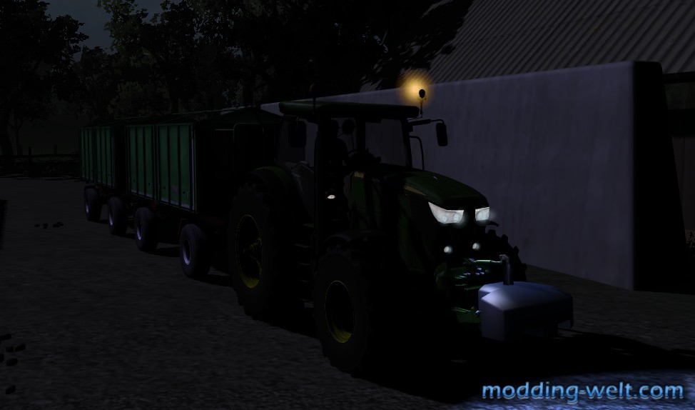 John_Deere_bei_Nacht