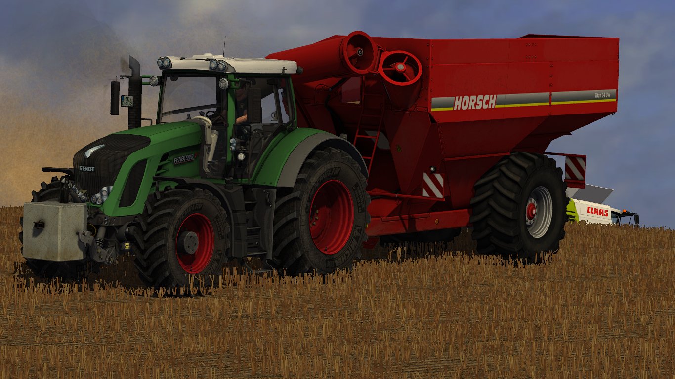 Fendt 922 Vario mit neuer AO vorm Horsch Titan :)