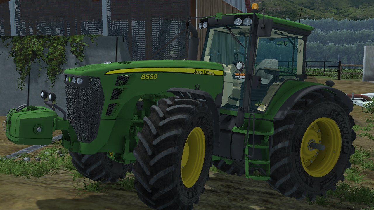 John Deere 8530