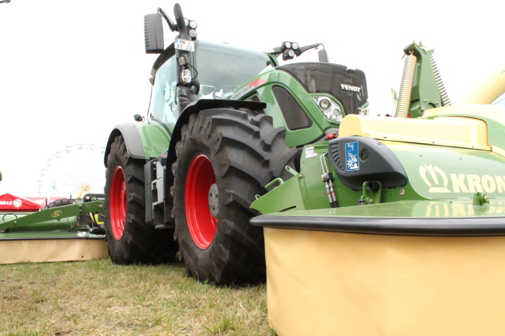 Fendt mit Krone