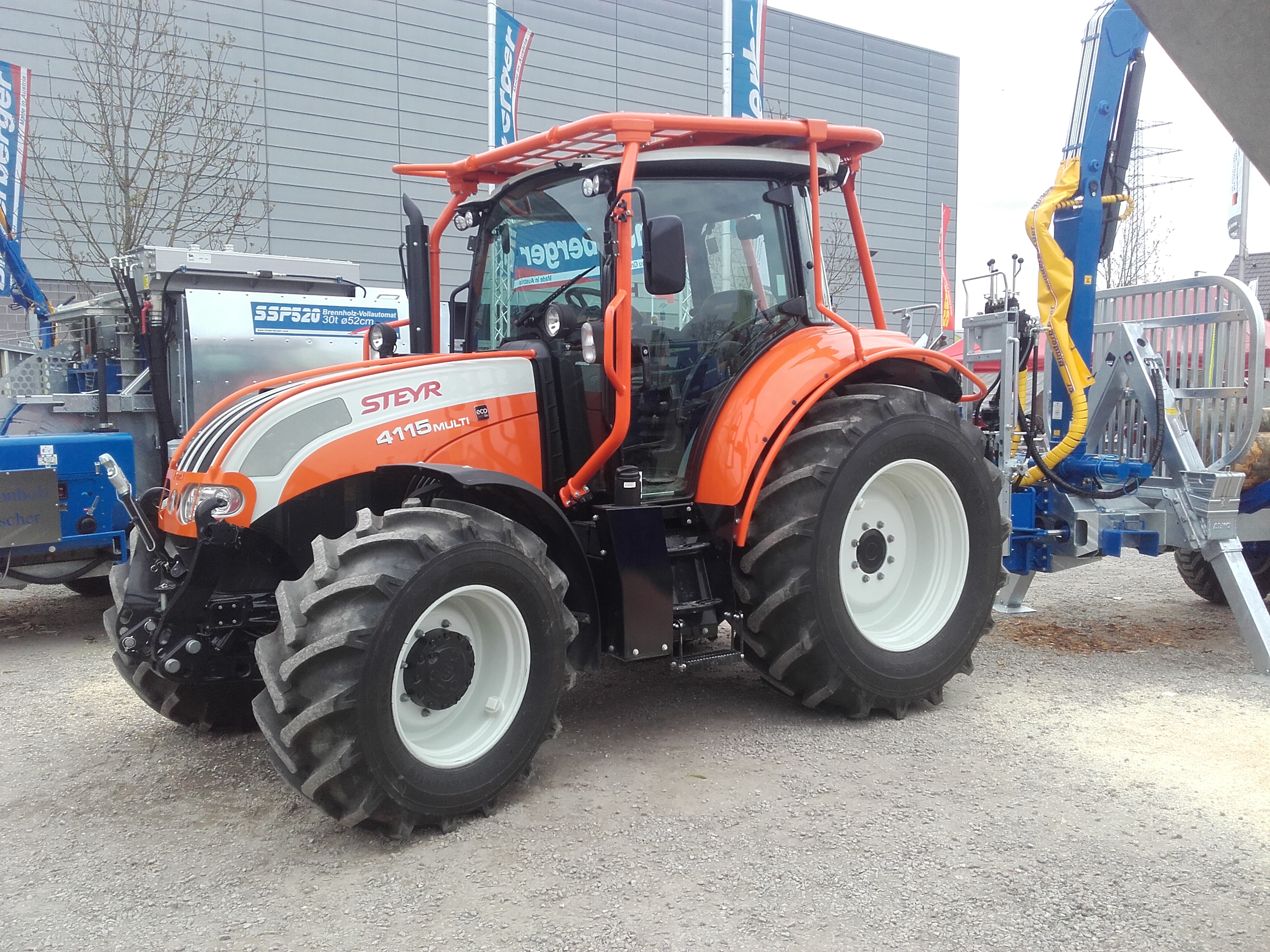 STEYR 4115multi aus dem Ls15