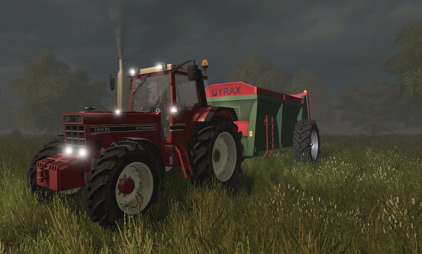 Mist ausbringen mit dem 1255 XL und dem GYRAX