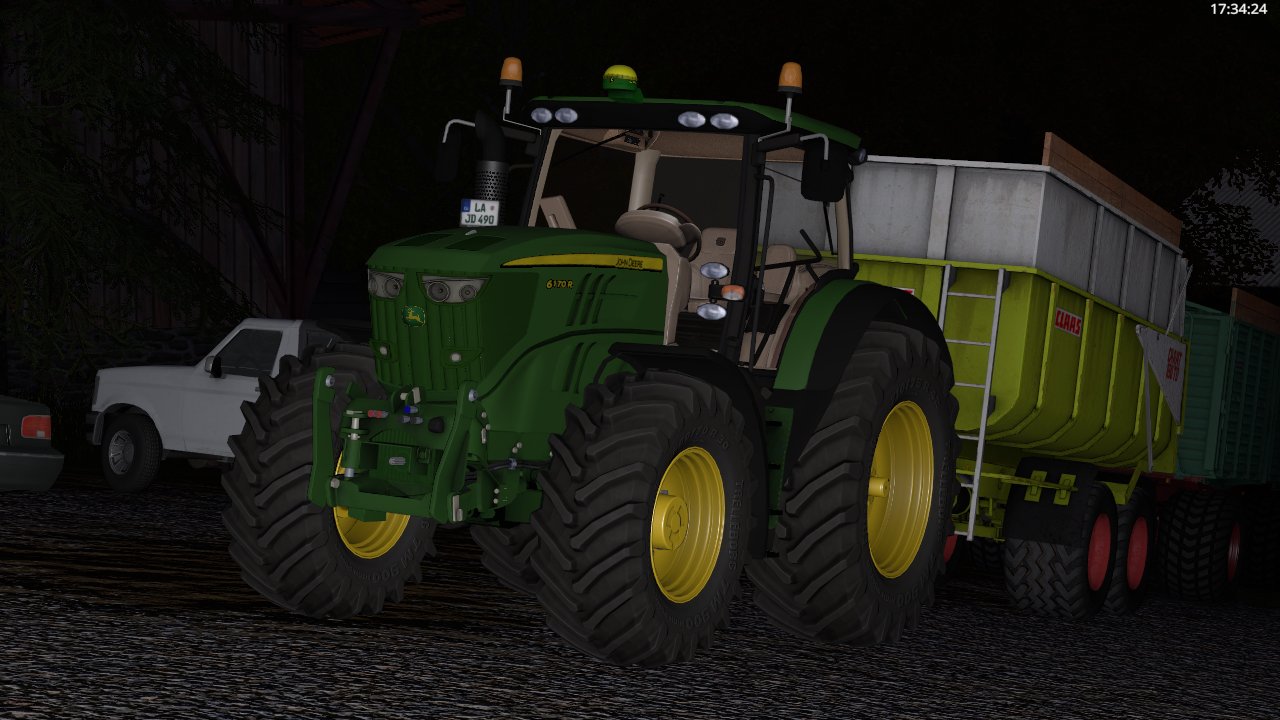 John Deere 6170R mit grünem Grill