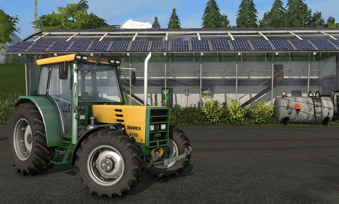 Bührer 6135 der neue auf dem Hof