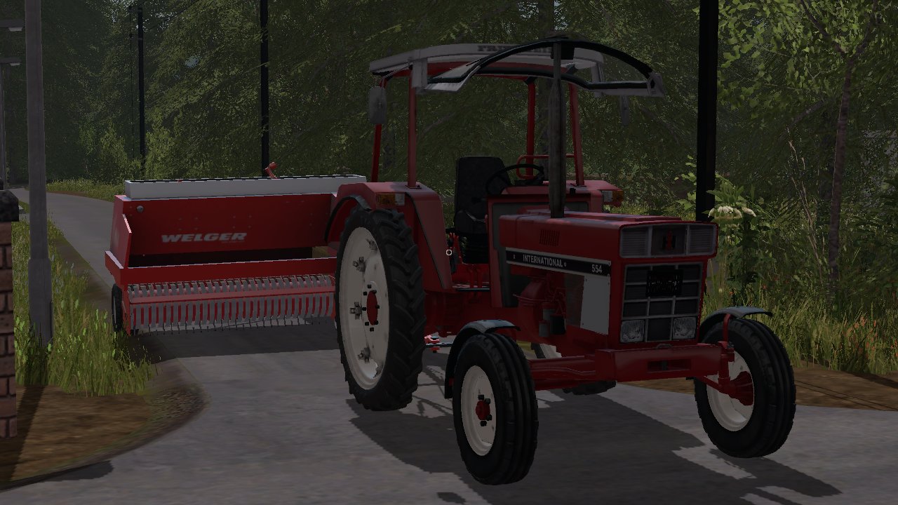 Mal schauen wie sich der IHC 554 mit der AP 830 im Heu schlägt..