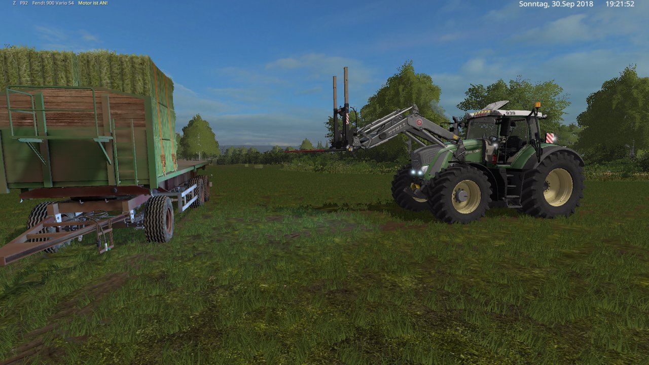 mit den fendt 939 vario und den ballen wagen die  heuballen  holen