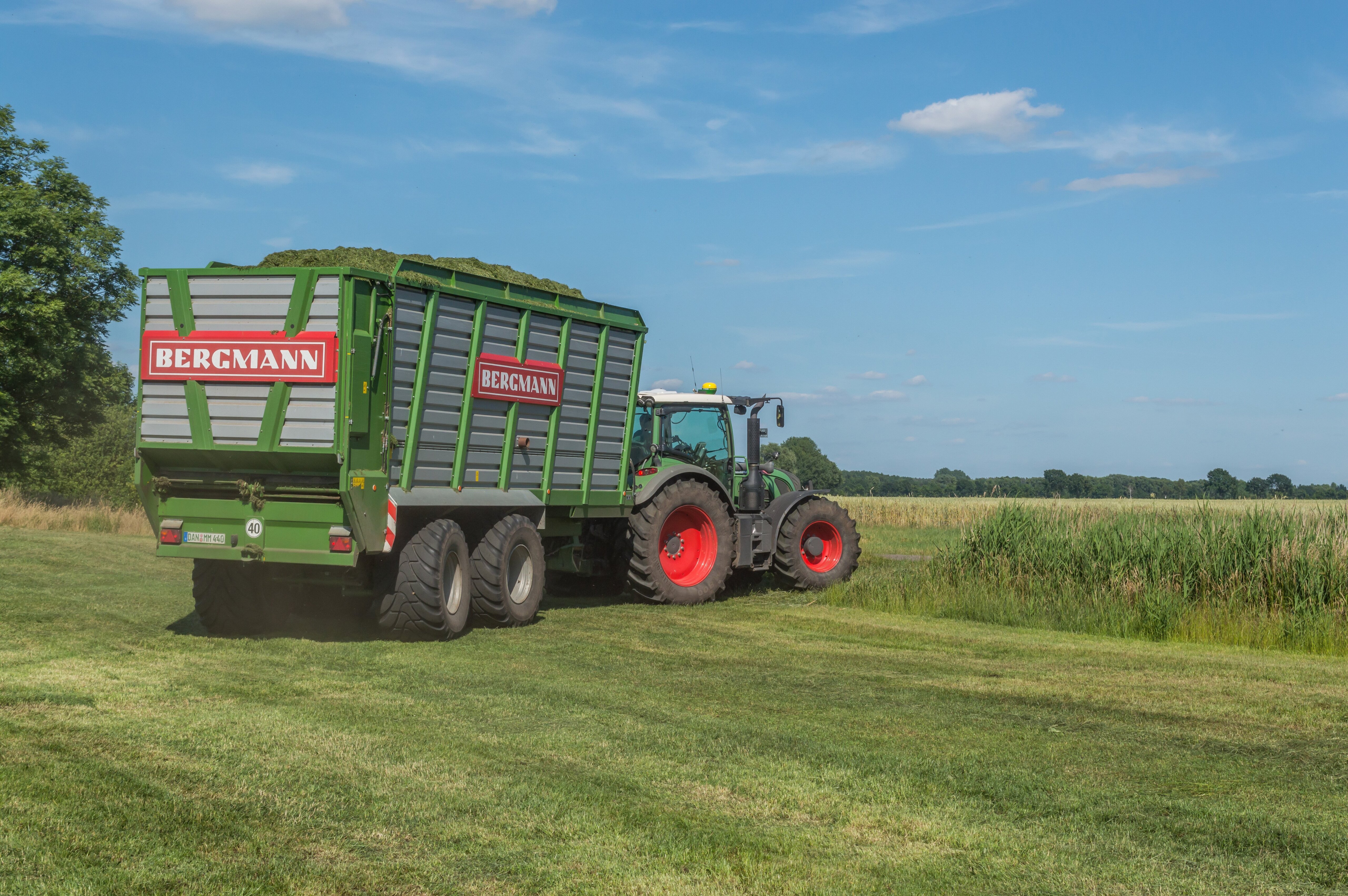 Fendt 724 mit Bergmann HTW