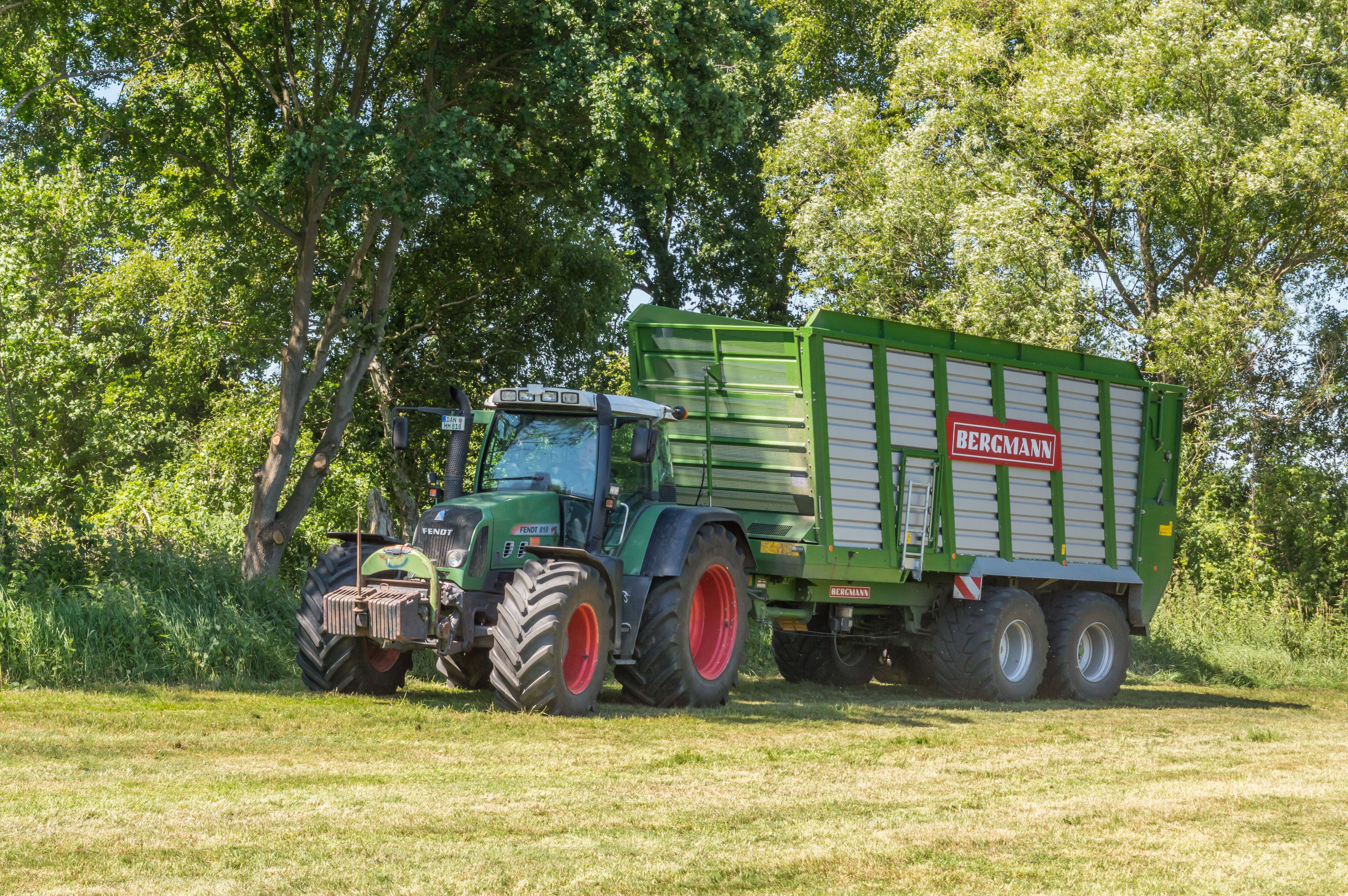 Fendt 818 mit Bergmann HTW