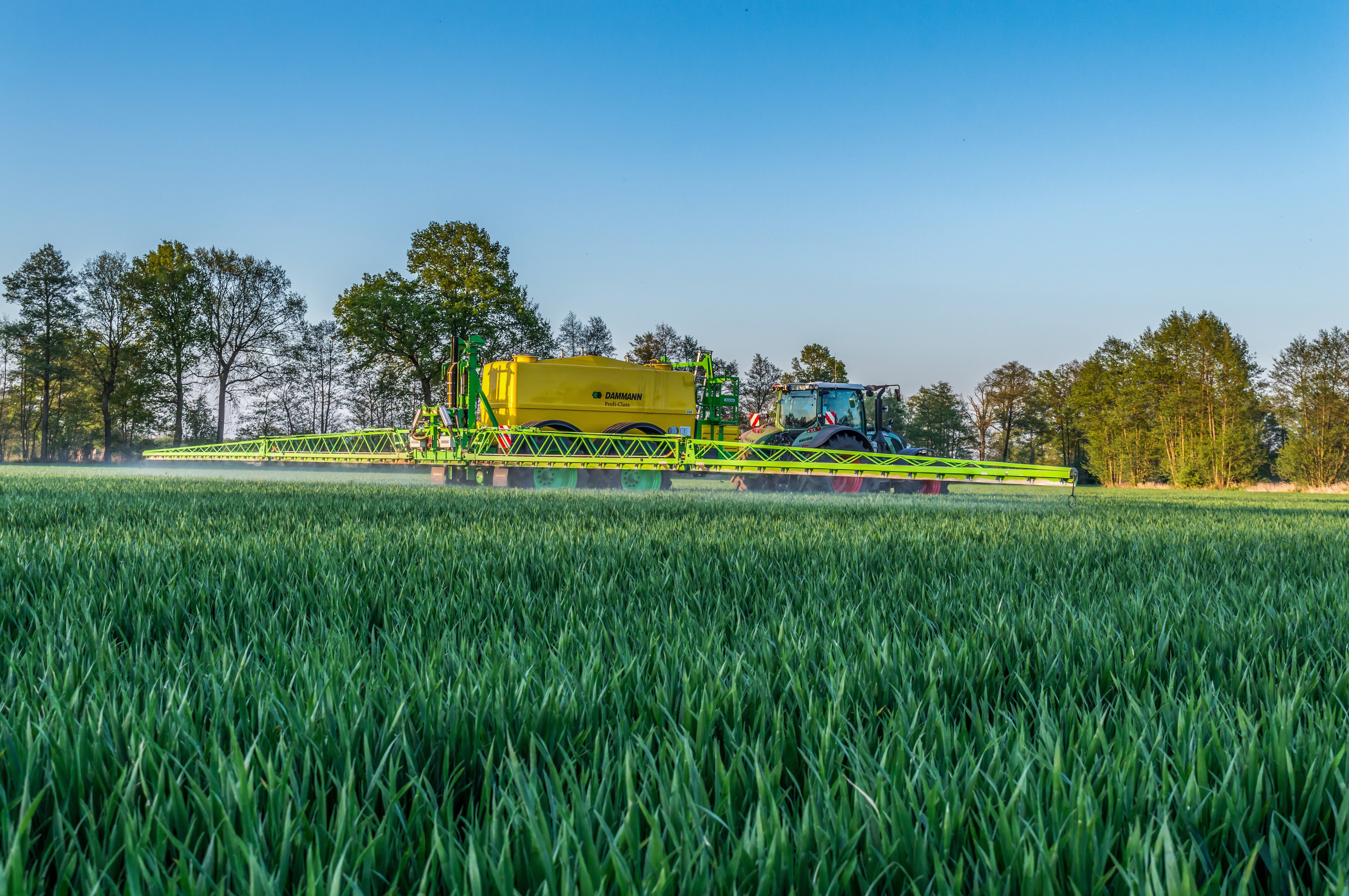 Fendt 724 mit Dammann Spritze