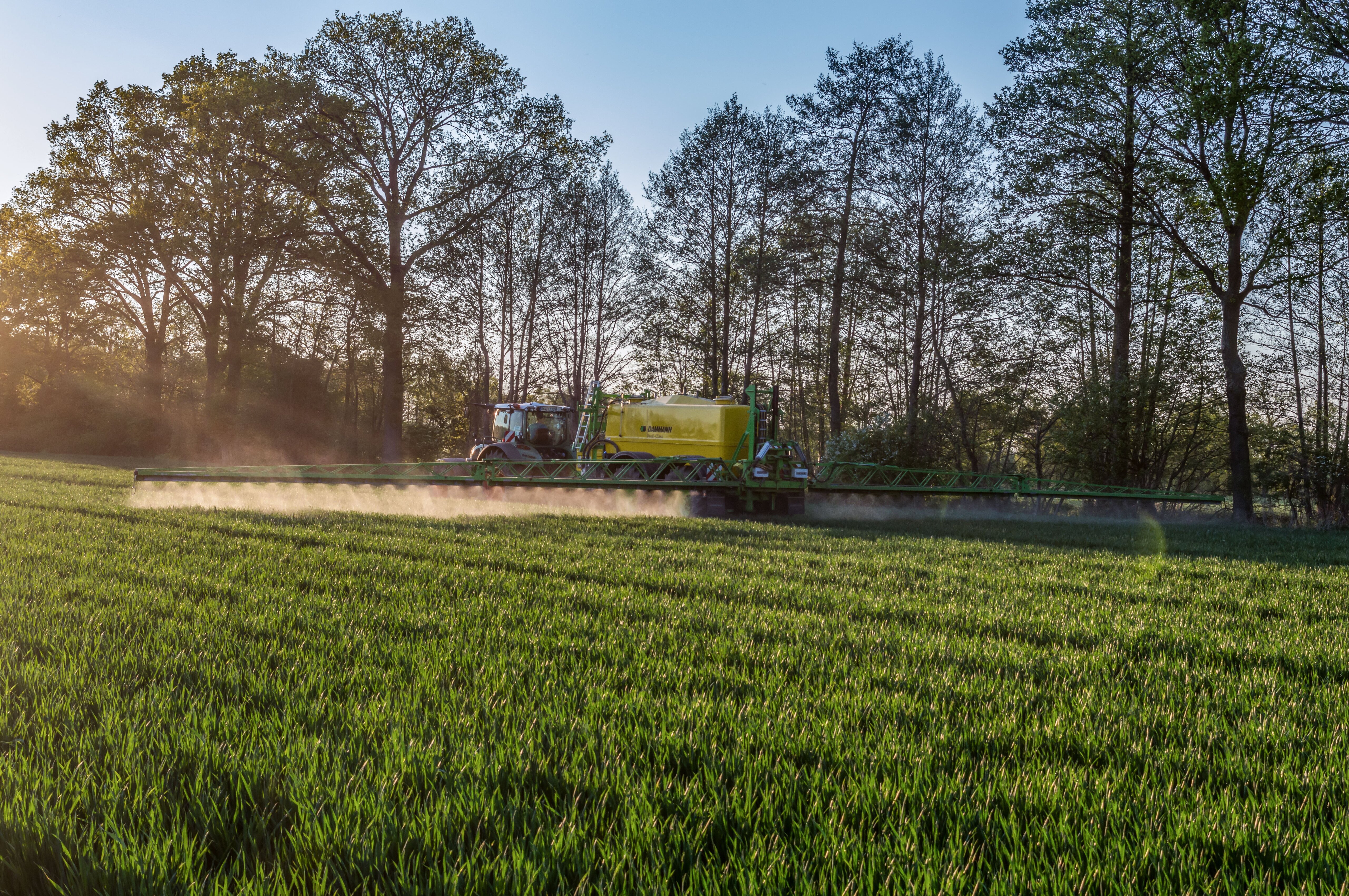 Fendt 724 mit Dammann Spritze