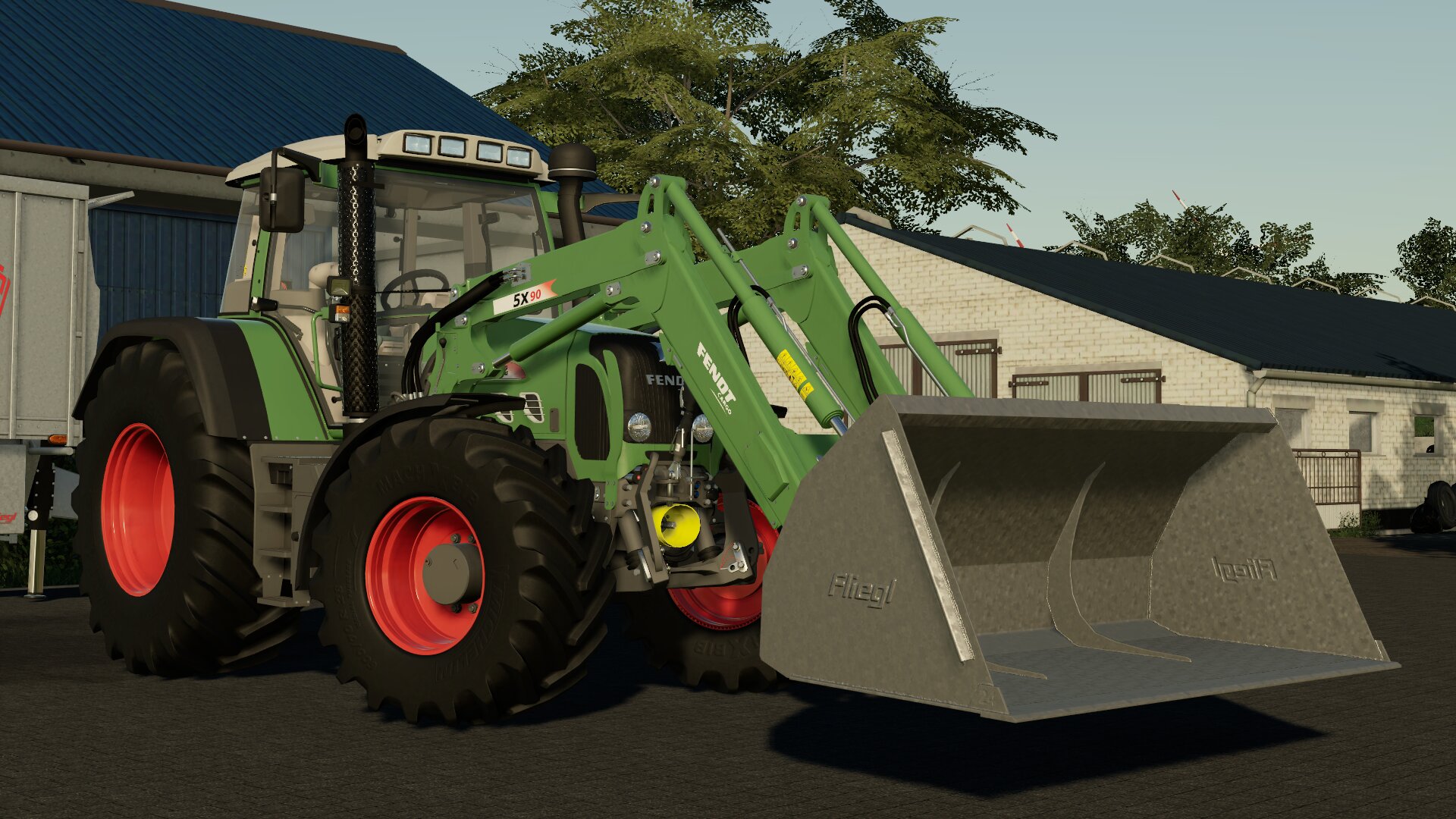 Hackschnitzel laden mit Fendt 818 vario TMS