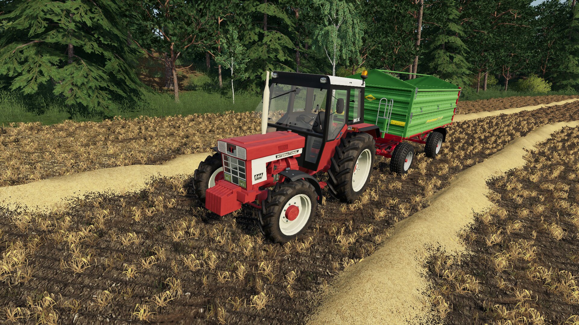 Weizen abfahren mit IHC 644 und Strautmann 8 Tonnen Kipper.