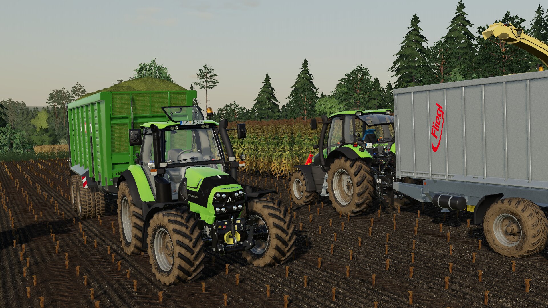Mais fahren mit Agrotron 128 und 6150.
