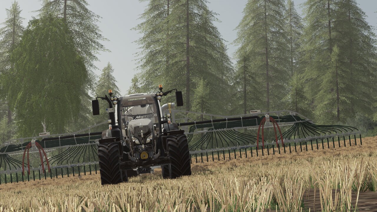 Mit den Fendt 724 am Gülle Ballern.