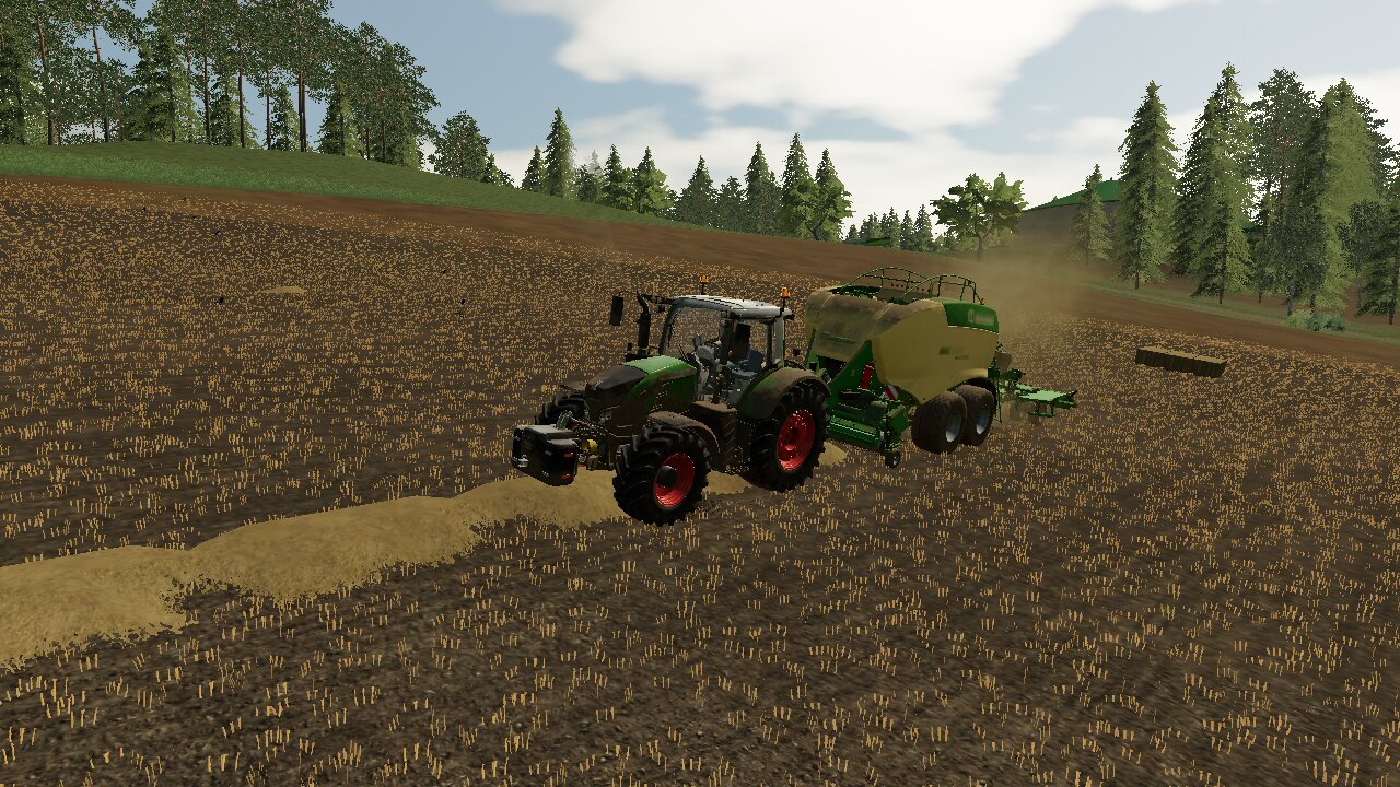 Fendt 724 am limit beim Ballen Pressen