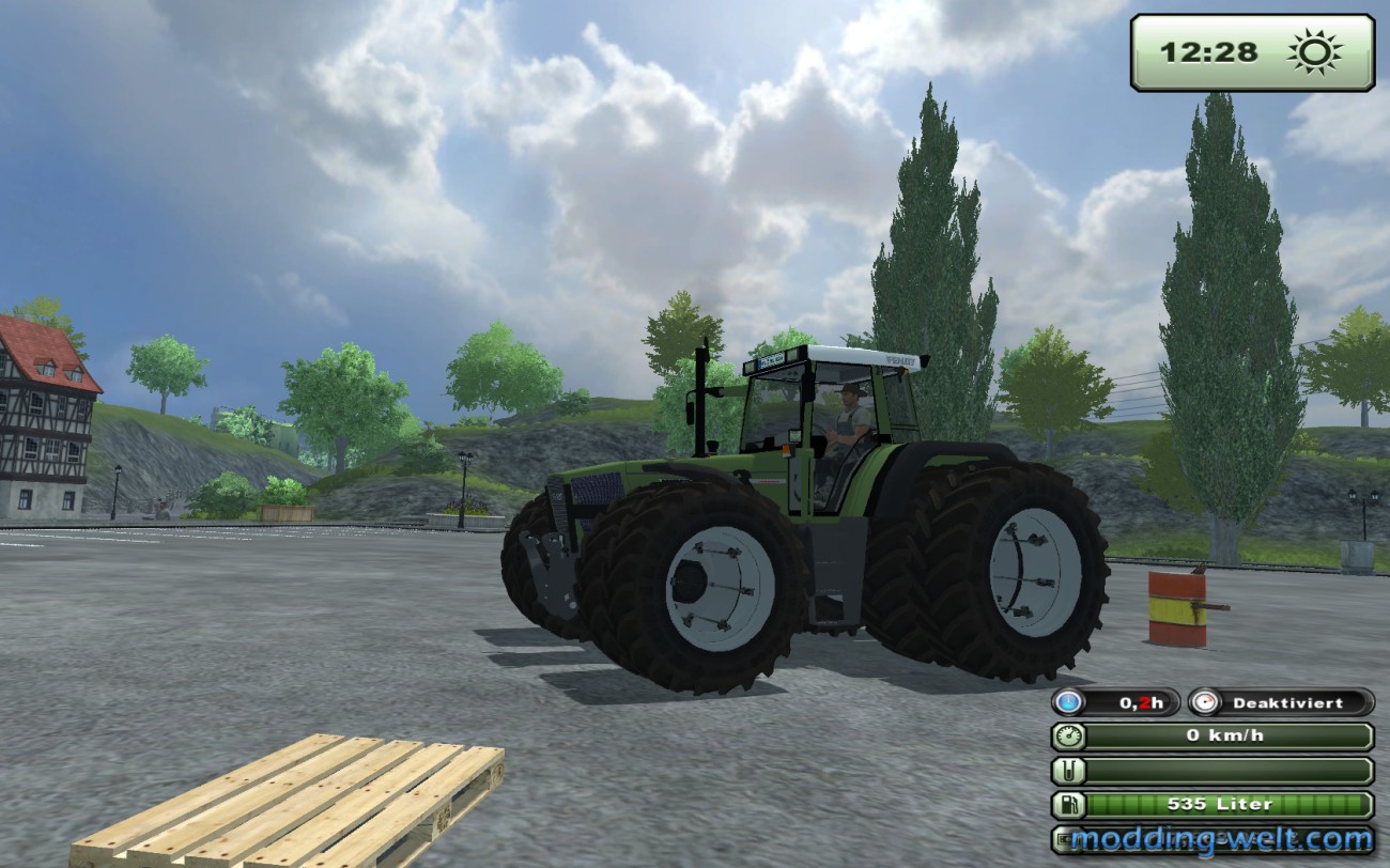Fendt 824FL Ploughing by Trabby76