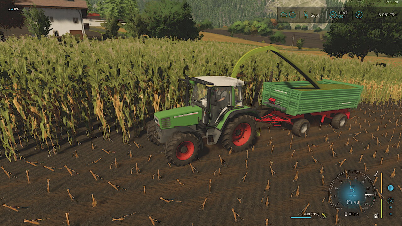 308er  Fendt am Mais hacken