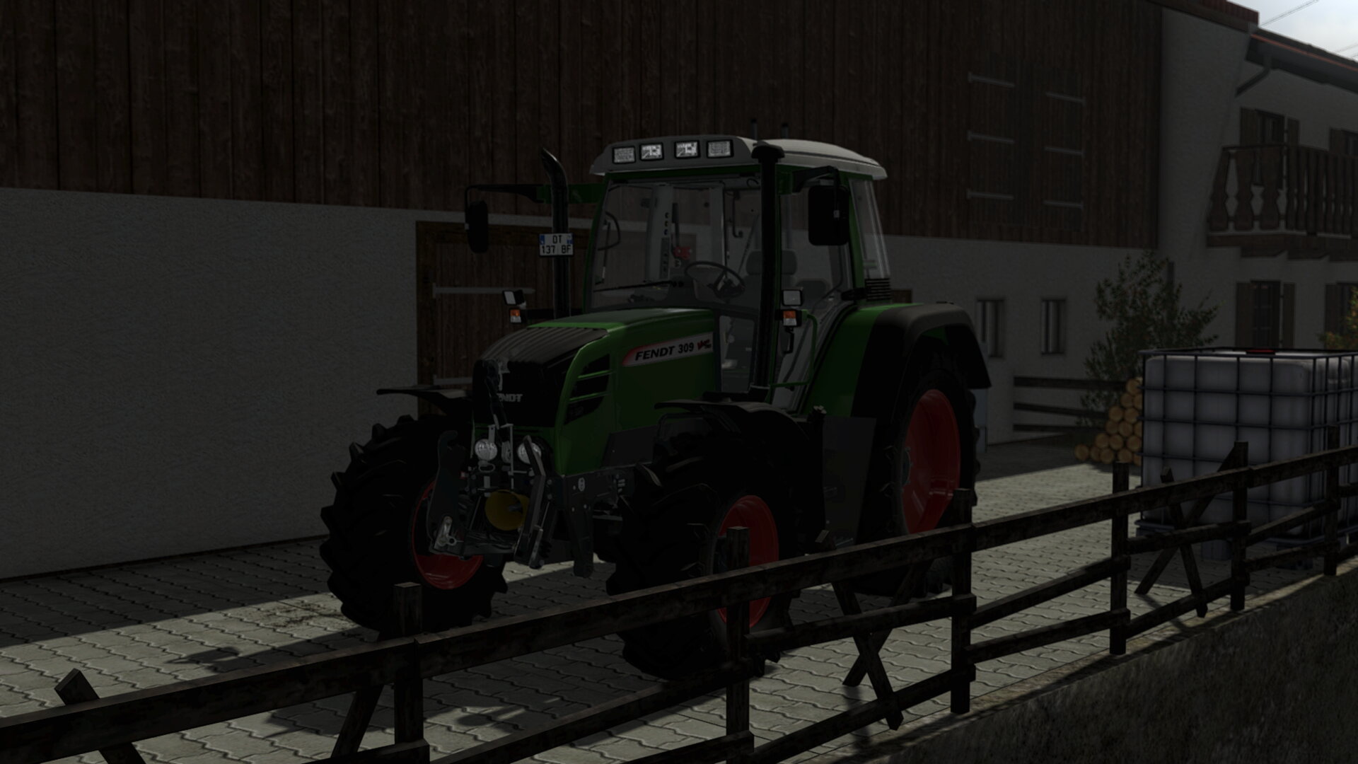 Und ein 309 TMS als Ackerschlepper.