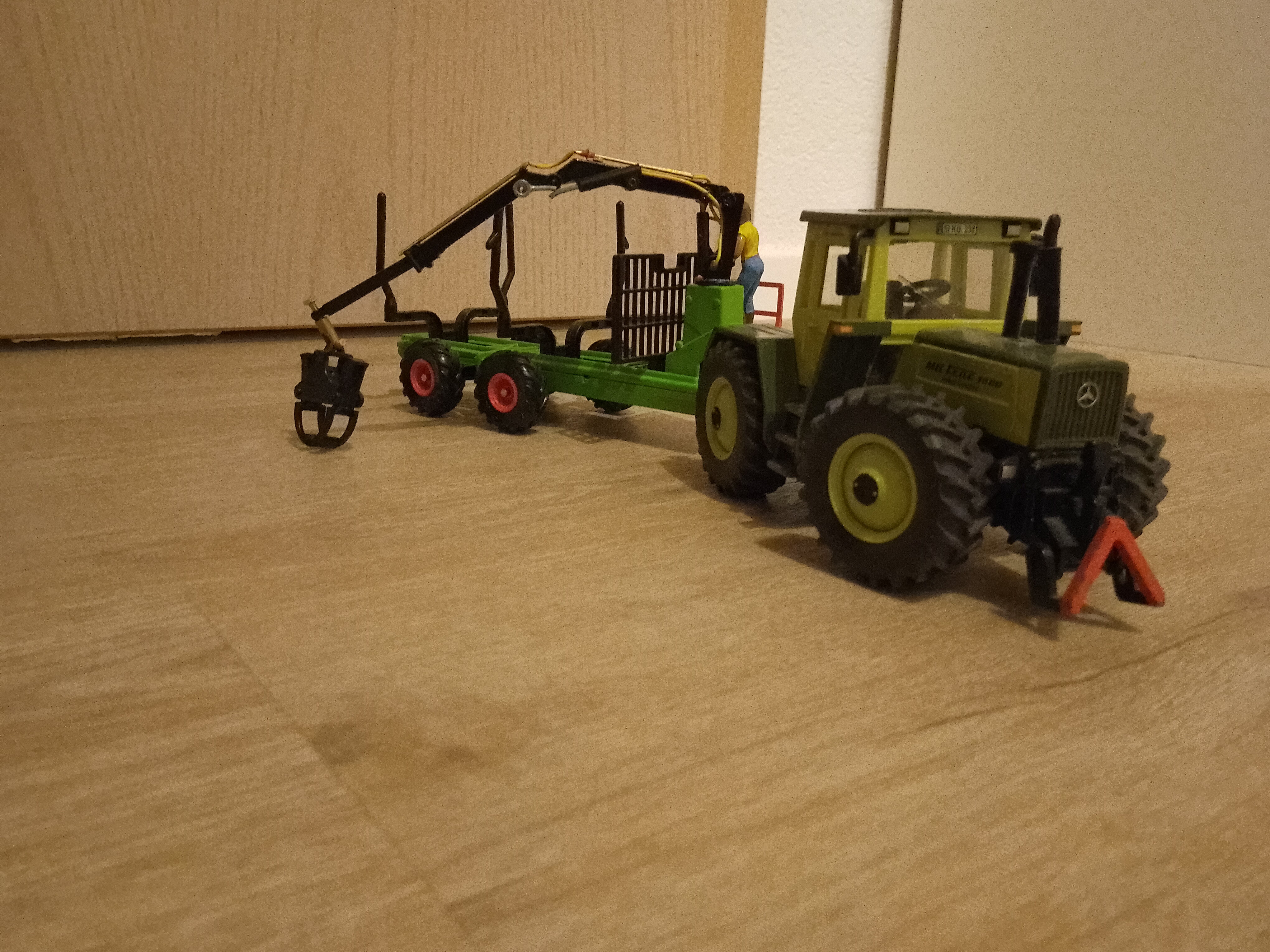 MB trac 1800 siku