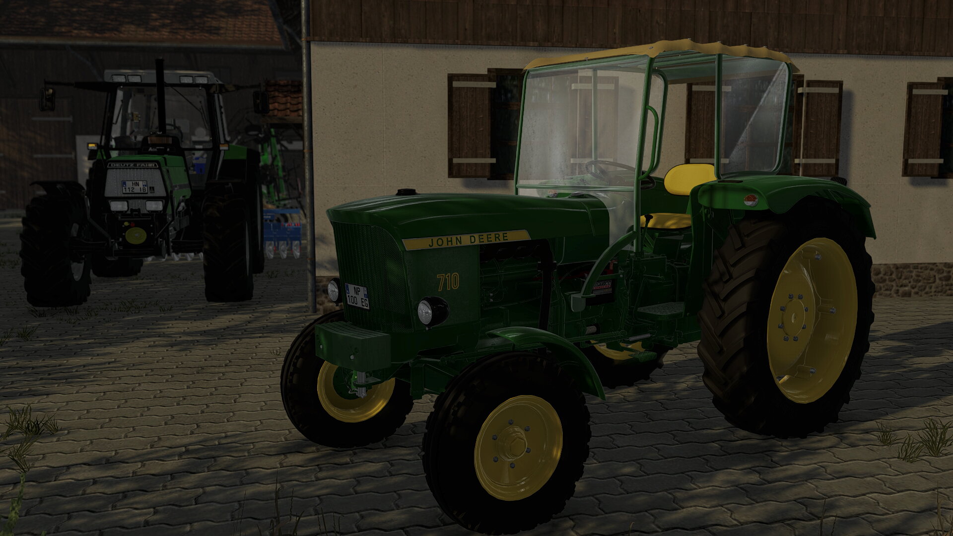 JD 710 mit neuem Verdeck