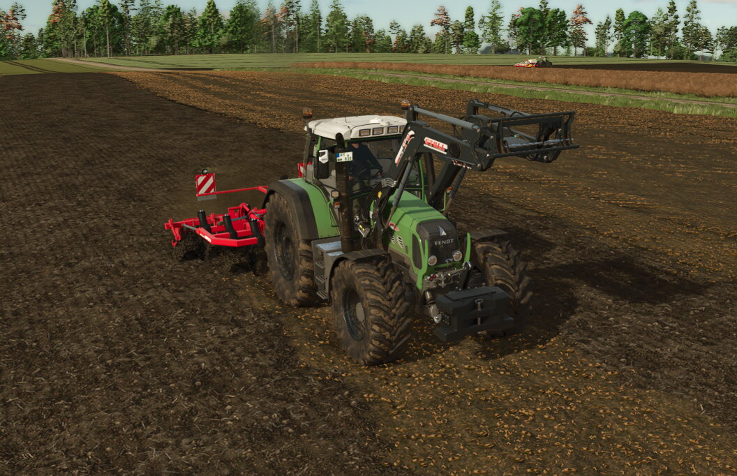 Mit dem 818 am Grubbern.