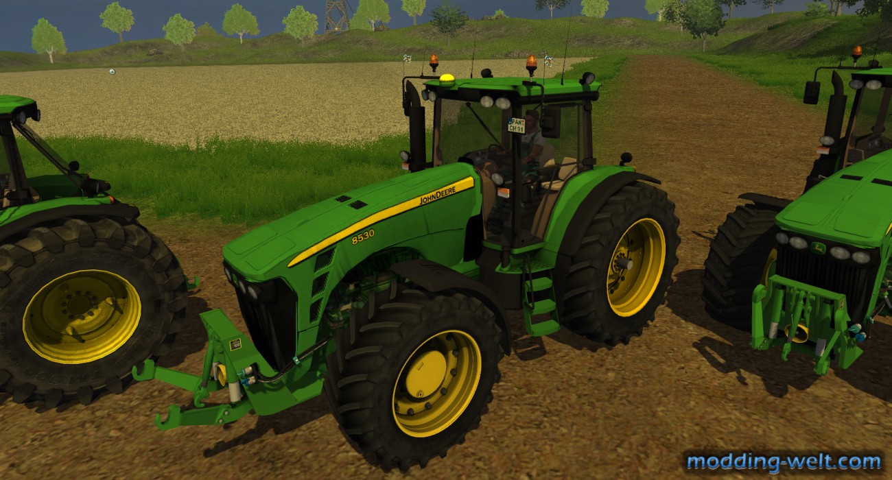 John Deere 8530