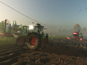 Weizenaussaat am frühen Oktobermorgen