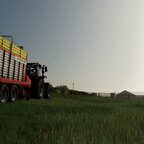 Ladewagen fahrn unter Beobachtung von oben