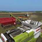 1 Claas Lexion 770 und 1 Claas Lexion 780 fressen sich durch die Gerste