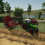 Weizenernte mit dem gezogenen Fahr