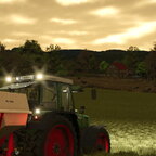 Düngerstreuen am Abend