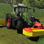 Fendt 927 am mähen