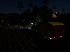 Spät am abend in Ellerbach noch die letzte fuhre Heu einfahren