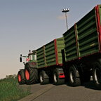 Fendt 927 im Getreidetransport