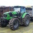 Deutz-Fahr Agrotron 6165 TTV mit Fliegl ASW 268