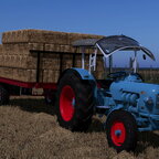 Stroh einfahrn min Eicher